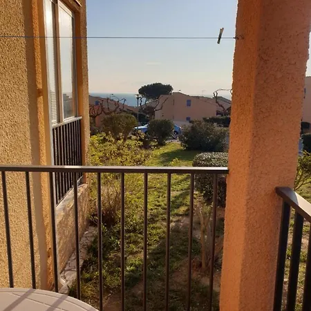 T2 Vue Mer Avec Parking Prive Saint-Pierre-la-Mer  Buitenkant foto